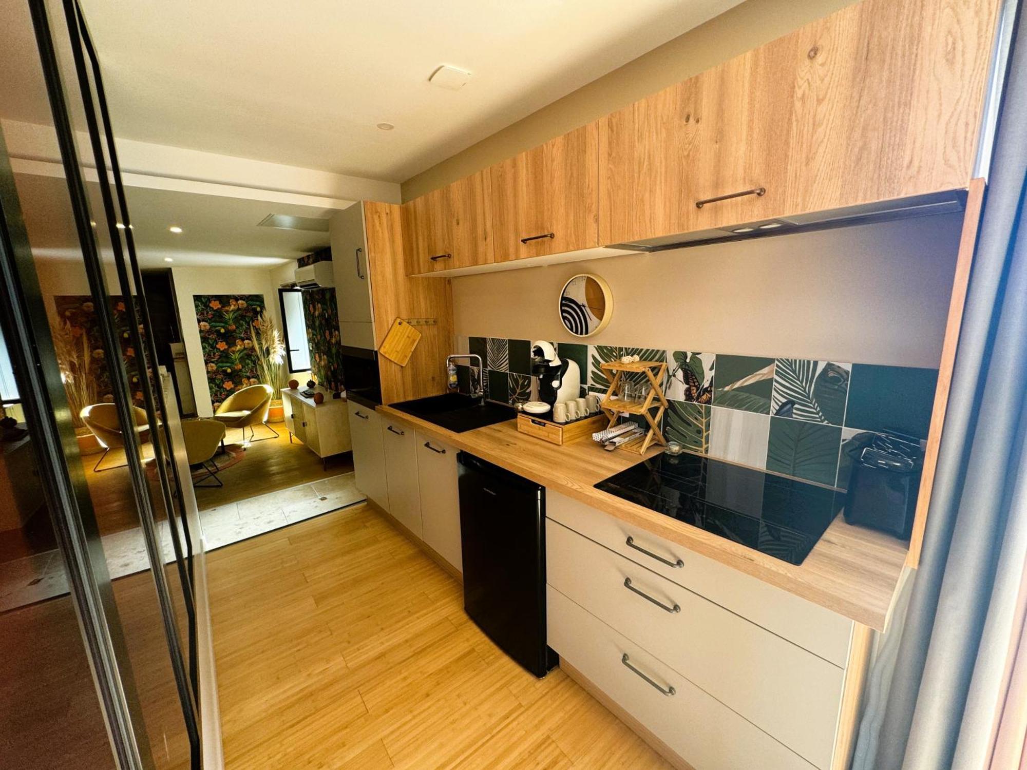 Le Dix - Classic Room - Vallabrix Proche Uzes Zewnętrze zdjęcie