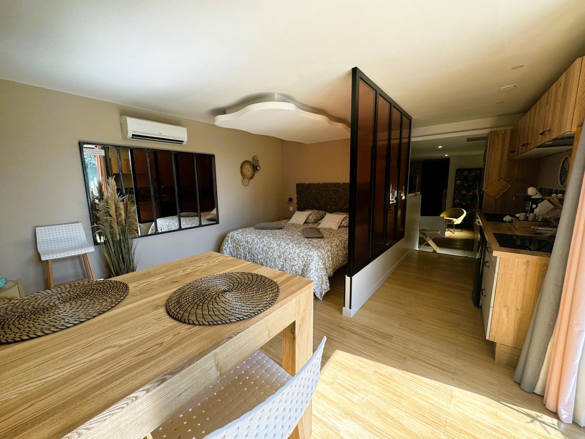 Le Dix - Classic Room - Vallabrix Proche Uzes Zewnętrze zdjęcie
