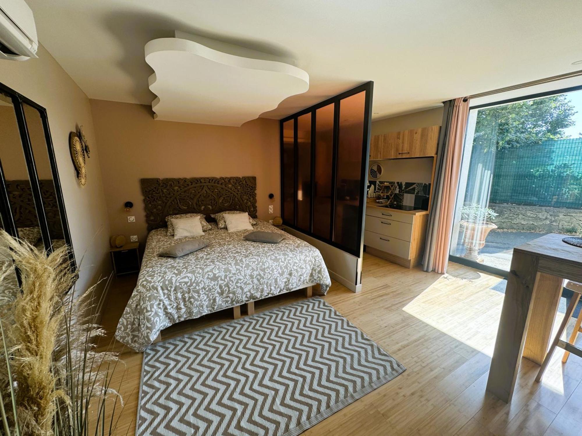 Le Dix - Classic Room - Vallabrix Proche Uzes Zewnętrze zdjęcie