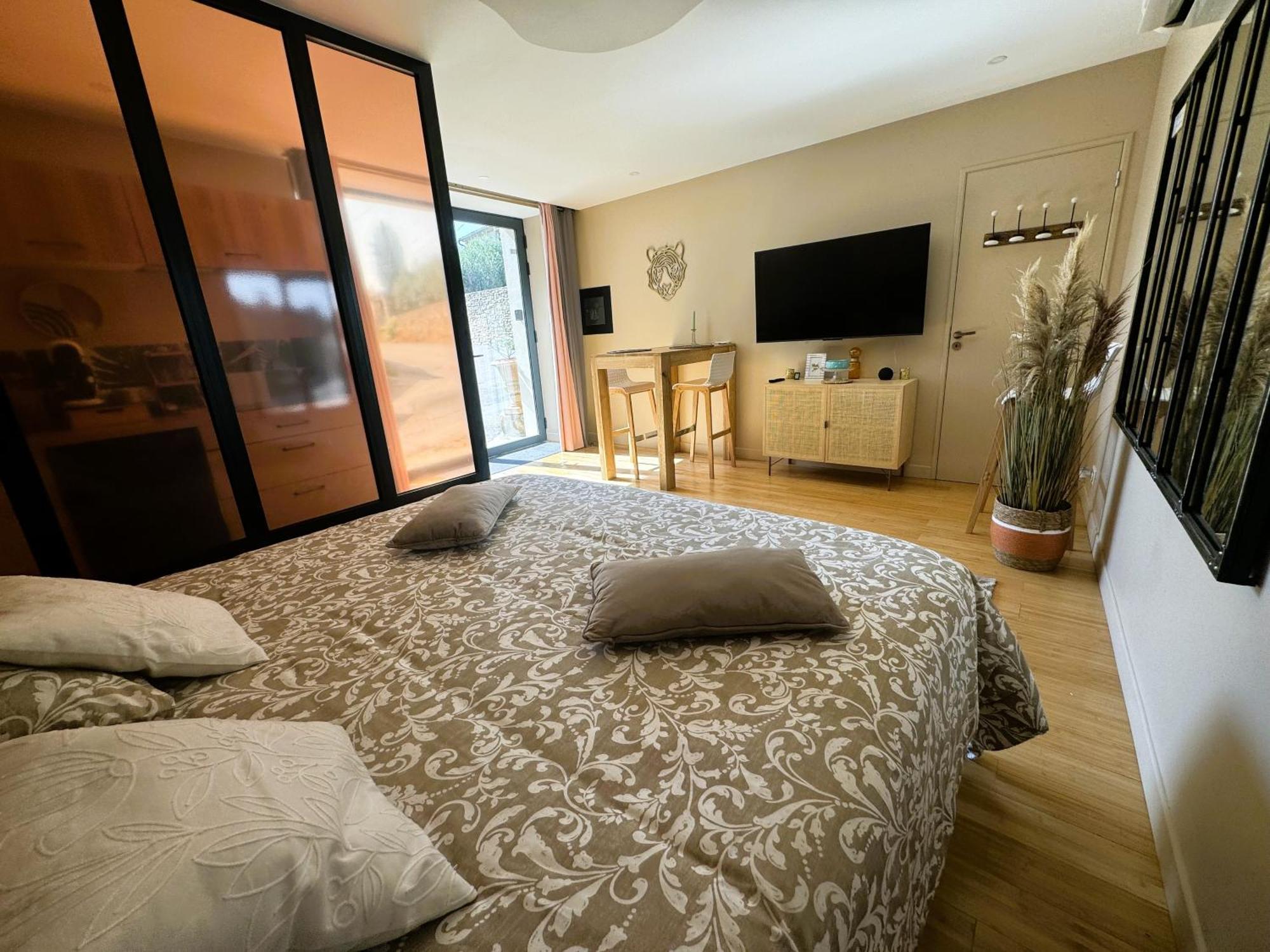 Le Dix - Classic Room - Vallabrix Proche Uzes Zewnętrze zdjęcie